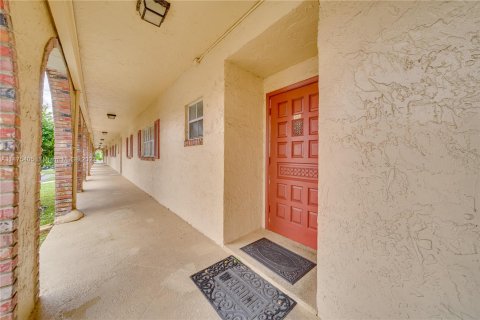 Condominio en venta en Coral Springs, Florida, 2 dormitorios, 113.34 m2 № 818585 - foto 29
