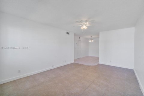 Copropriété à vendre à Coral Springs, Floride: 2 chambres, 80.82 m2 № 1161197 - photo 5