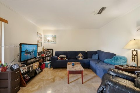 Condominio en venta en Miami, Florida, 2 dormitorios, 131.46 m2 № 1372660 - foto 2