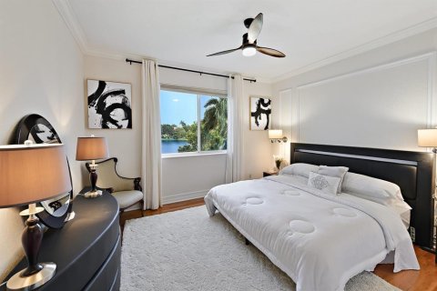 Casa en venta en Palm City, Florida, 6 dormitorios, 386.29 m2 № 1160757 - foto 28