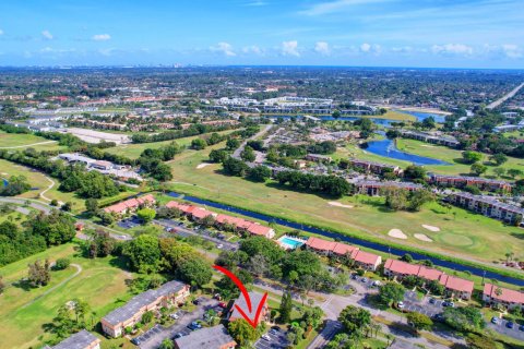 Condo in Lake Worth, Florida, 2 bedrooms  № 989470 - photo 10