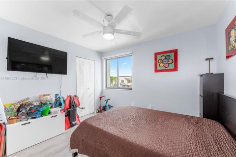 Casa en venta en Miami, Florida, 3 dormitorios, 118.45 m2 № 1375568 - foto 11