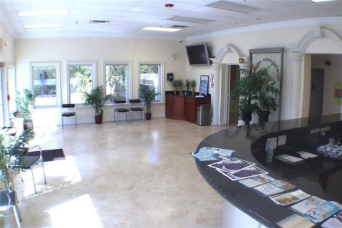 Commercial property in Margate, Florida № 1097675 - photo 30