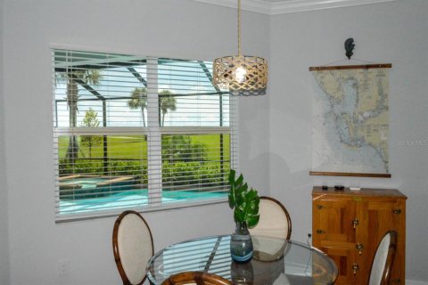 House in Punta Gorda, Florida 4 bedrooms, 210.52 sq.m. № 1308796 - photo 15