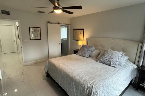 Casa en venta en Lauderdale-by-the-Sea, Florida, 3 dormitorios, 159.33 m2 № 890264 - foto 15