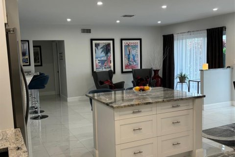 Casa en venta en Lauderdale-by-the-Sea, Florida, 3 dormitorios, 159.33 m2 № 890264 - foto 24