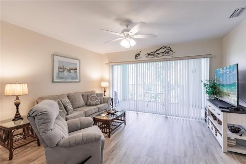 Copropriété à vendre à Punta Gorda, Floride: 2 chambres, 92.53 m2 № 1130379 - photo 2