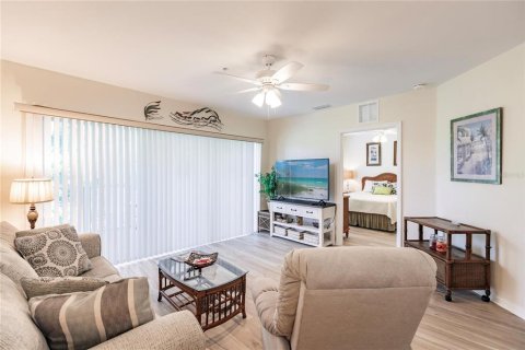 Condo in Punta Gorda, Florida, 2 bedrooms  № 1130379 - photo 3