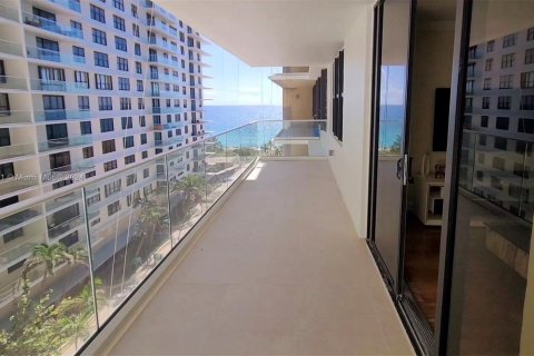 Condominio en venta en Bal Harbour, Florida, 2 dormitorios, 128.95 m2 № 426468 - foto 17