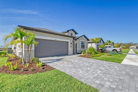 House in Port Charlotte, Florida 3 bedrooms, 204.48 sq.m. № 1415872 - photo 4