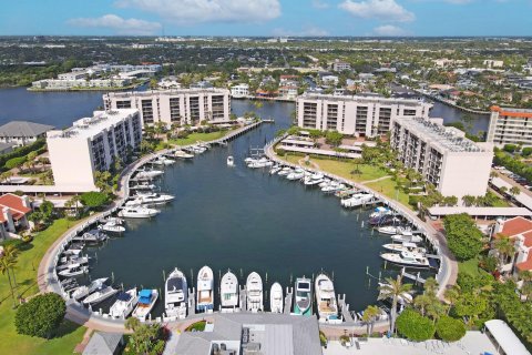 Condominio en venta en Boca Raton, Florida, 2 dormitorios, 121.24 m2 № 1142279 - foto 3