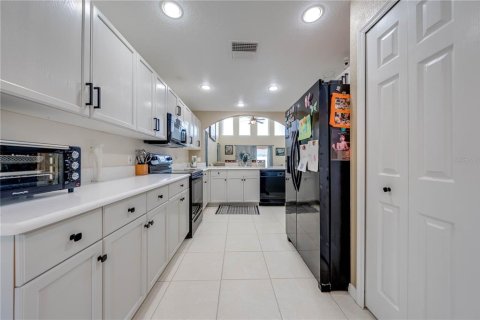 Villa ou maison à vendre à Kissimmee, Floride: 6 chambres, 222.87 m2 № 1319775 - photo 18