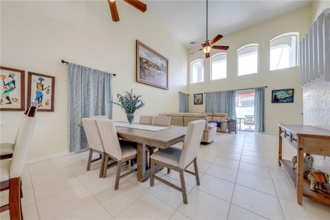 Villa ou maison à vendre à Kissimmee, Floride: 6 chambres, 222.87 m2 № 1319775 - photo 23