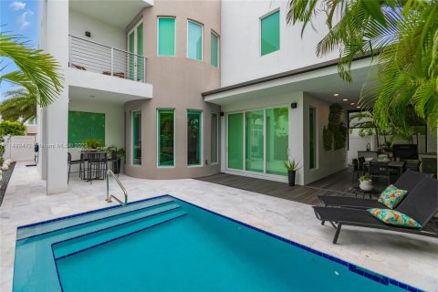 Casa en venta en Doral, Florida, 5 dormitorios, 372.07 m2 № 860204 - foto 30