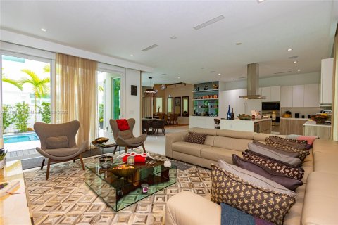 Villa ou maison à vendre à Doral, Floride: 5 chambres, 372.07 m2 № 860204 - photo 22