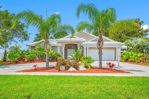 Casa en venta en Spring Hill, Florida, 3 dormitorios, 256.32 m2 № 1258964 - foto 1