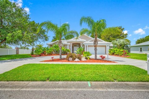 House in Spring Hill, Florida 3 bedrooms, 256.32 sq.m. № 1258964 - photo 2