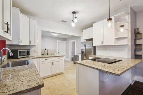 Casa en venta en Tampa, Florida, 3 dormitorios, 117.61 m2 № 1369616 - foto 19