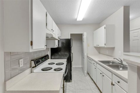 Copropriété à vendre à Orlando, Floride: 2 chambres, 92.53 m2 № 1373954 - photo 5