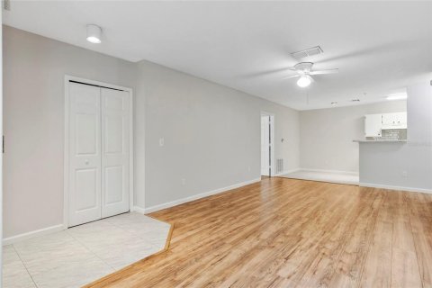 Copropriété à vendre à Orlando, Floride: 2 chambres, 92.53 m2 № 1373954 - photo 3