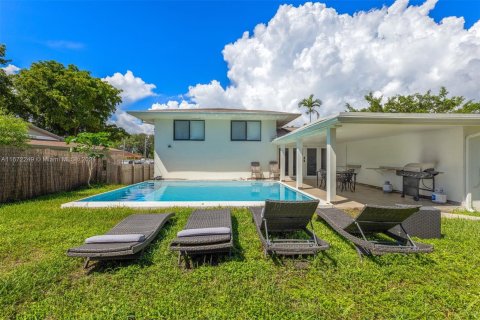 House in Miami, Florida 5 bedrooms № 1394701 - photo 16