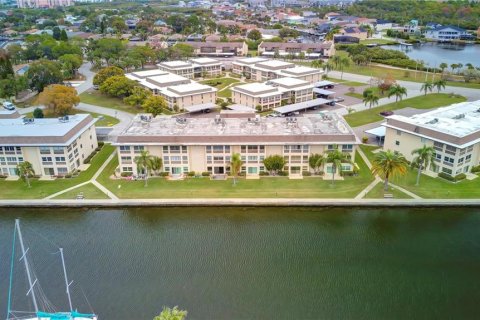 Condominio en venta en New Port Richey, Florida, 2 dormitorios, 128.95 m2 № 1303283 - foto 28