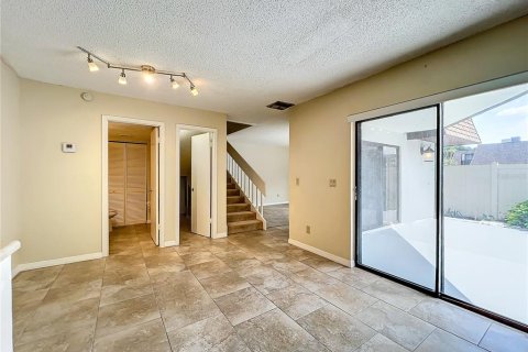 Duplex à vendre à Orlando, Floride: 2 chambres, 118.17 m2 № 1285132 - photo 16