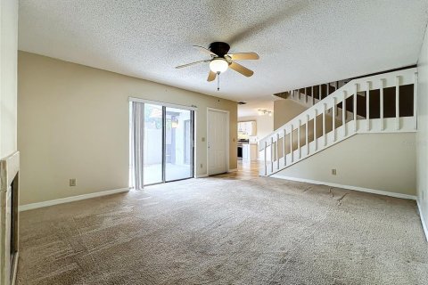 Duplex à vendre à Orlando, Floride: 2 chambres, 118.17 m2 № 1285132 - photo 10