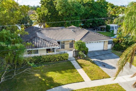 Casa en venta en Coconut Creek, Florida, 3 dormitorios, 163.97 m2 № 832621 - foto 3