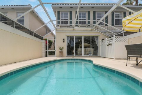 Townhouse in Palm Beach Gardens, Florida 3 bedrooms, 145.86 sq.m. № 1180220 - photo 17