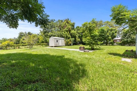 House in DeLand, Florida 4 bedrooms, 131.18 sq.m. № 1295635 - photo 25