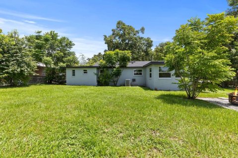 House in DeLand, Florida 4 bedrooms, 131.18 sq.m. № 1295635 - photo 27