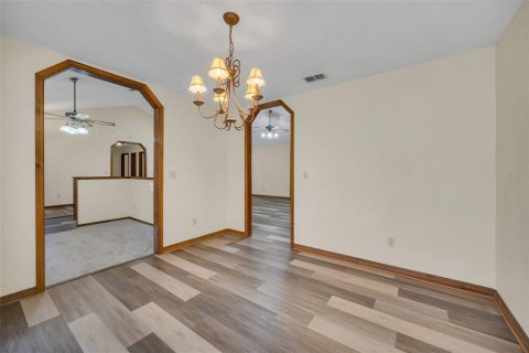 Villa ou maison à vendre à Kissimmee, Floride: 4 chambres, 219.9 m2 № 1352517 - photo 11