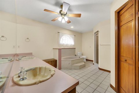 Villa ou maison à vendre à Kissimmee, Floride: 4 chambres, 219.9 m2 № 1352517 - photo 28