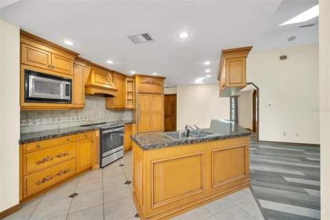 Villa ou maison à vendre à Kissimmee, Floride: 4 chambres, 219.9 m2 № 1352517 - photo 23