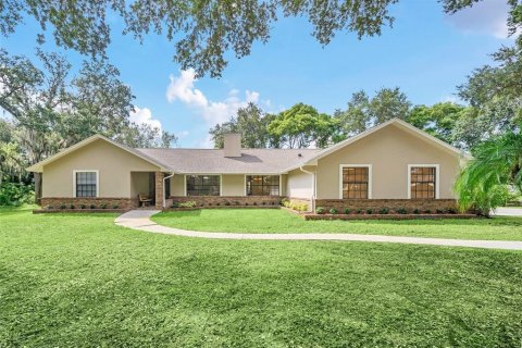 Villa ou maison à vendre à Kissimmee, Floride: 4 chambres, 219.9 m2 № 1352517 - photo 1