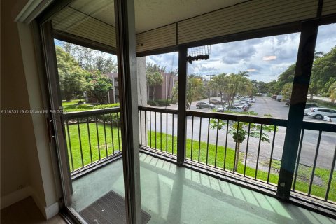 Copropriété à vendre à Davie, Floride: 2 chambres, 98.48 m2 № 1294512 - photo 17