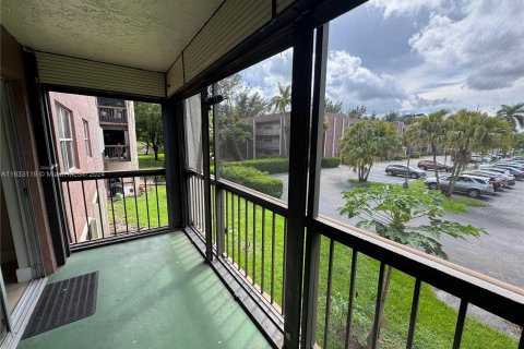 Copropriété à vendre à Davie, Floride: 2 chambres, 98.48 m2 № 1294512 - photo 18