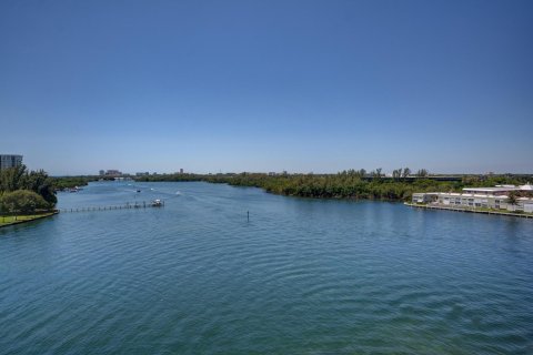 Condo in Boca Raton, Florida, 2 bedrooms  № 663138 - photo 2