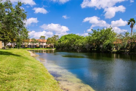 Copropriété à vendre à Tamarac, Floride: 3 chambres, 165.09 m2 № 1117930 - photo 4