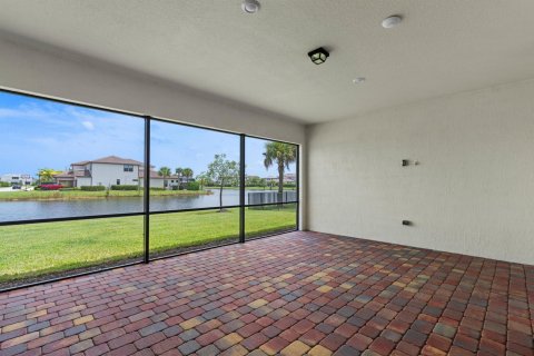 Casa en venta en Jupiter, Florida, 4 dormitorios, 441.94 m2 № 648226 - foto 8