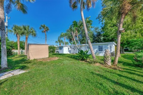 House in North Port, Florida 3 bedrooms, 88.26 sq.m. № 1376446 - photo 27