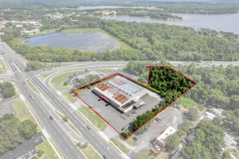 Immobilier commercial à louer à Inverness, Floride: 3029.36 m2 № 1386483 - photo 6