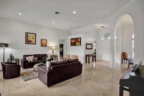 House in Weston, Florida 5 bedrooms, 350.61 sq.m. № 1294277 - photo 5