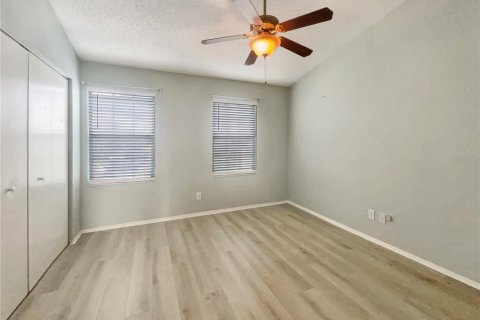 Touwnhouse à vendre à Tampa, Floride: 2 chambres, 110 m2 № 1378466 - photo 12