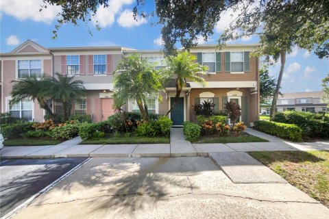 Touwnhouse à vendre à Tampa, Floride: 2 chambres, 110 m2 № 1378466 - photo 1