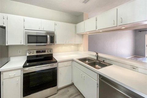 Adosado en venta en Tampa, Florida, 2 dormitorios, 110 m2 № 1378466 - foto 8