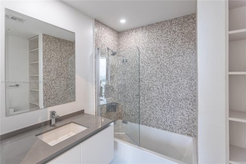 Condo in Miami, Florida, 3 bedrooms  № 1289199 - photo 14