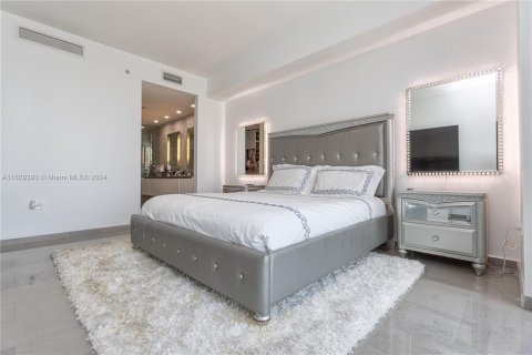 Condo in Miami, Florida, 3 bedrooms  № 1289199 - photo 18