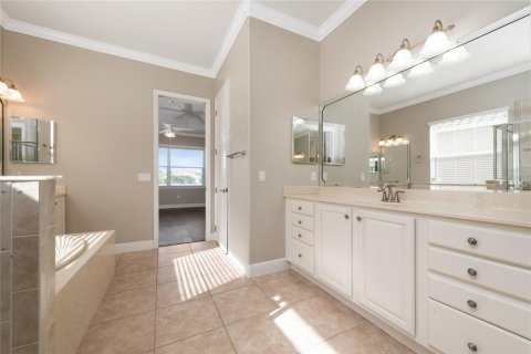 Villa ou maison à vendre à Kissimmee, Floride: 4 chambres, 259.1 m2 № 1344153 - photo 22